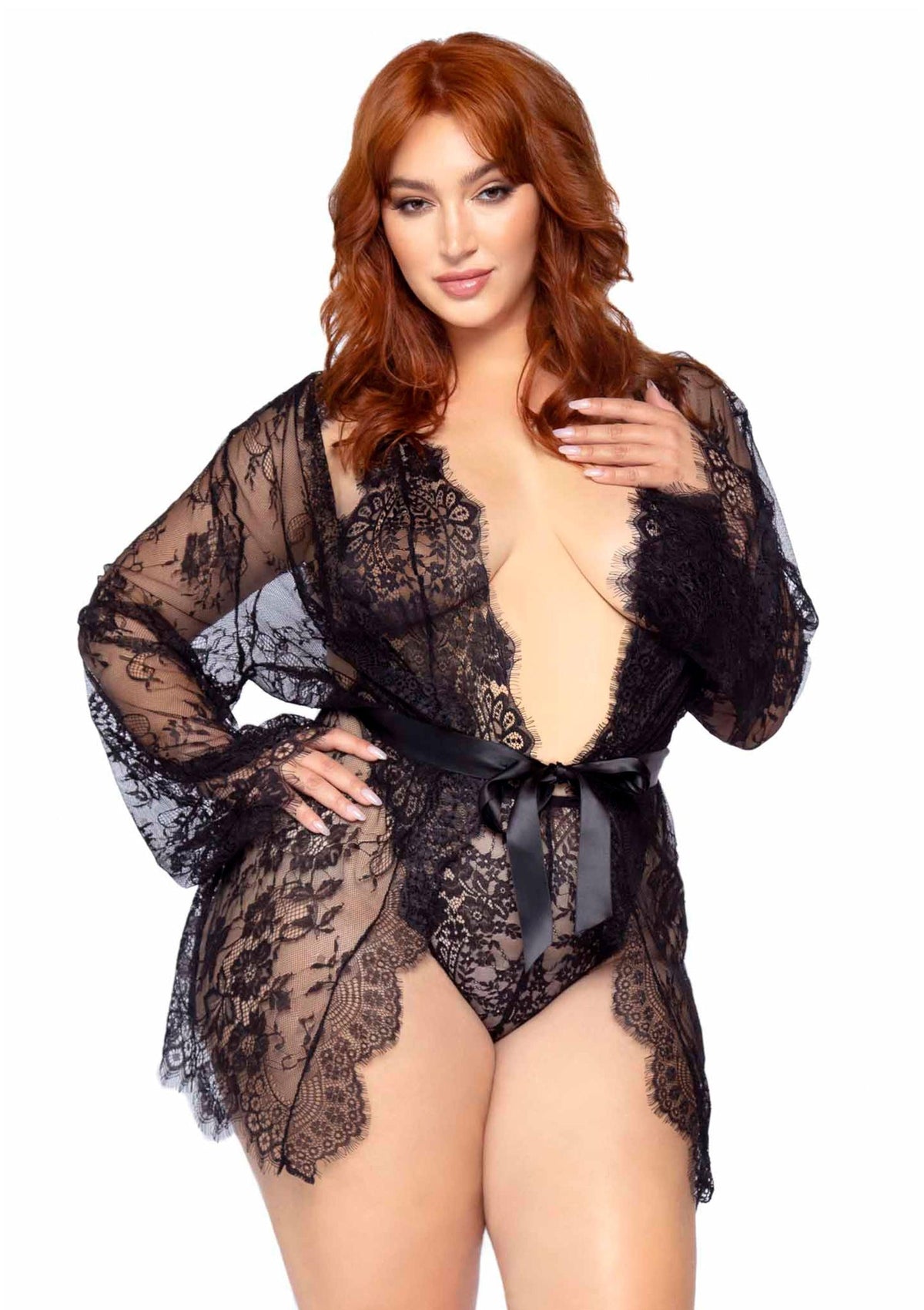 Teddy avec string échancré et déshabillé dentelle grande taille