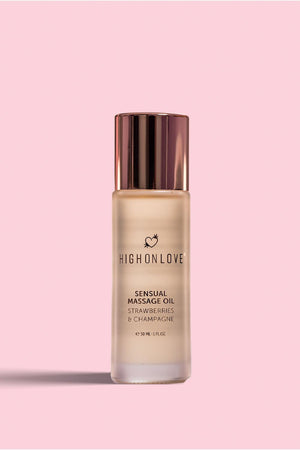 HIGH ON LOVE MASSAGE OIL STRAWBERRIES AND CHAMPAGNE MINI 30 ML