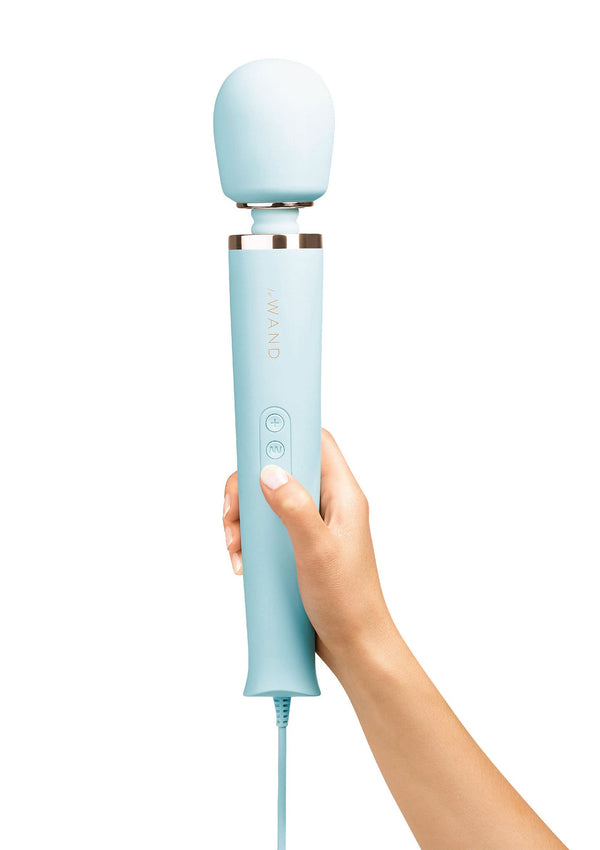 Le Wand Powerful Plug-In Blue