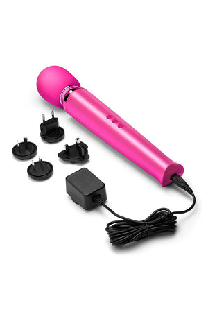 LE WAND MAGENTA RECHARGEABLE MASSAGER