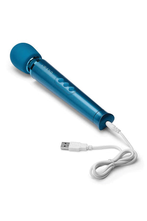 LE WAND PETITE RECHARGEABLE VIBRATING MASSAGER BLUE