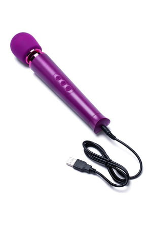 LE WAND PETITE RECHARGEABLE VIBRATING MASSAGER CHERRY