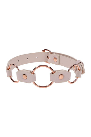 PEACHES 'N CREAME RING DAY COLLAR