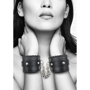 Menottes en cuir synthétique rembourré
