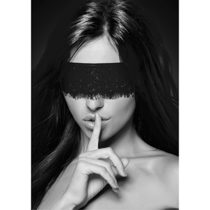 Masque en dentelle