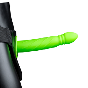 Strap-on creux tordu qui brille dans le noir - 8 / 20 cm - Vert néon