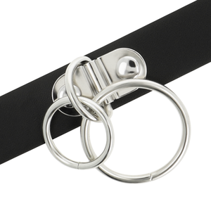 Coquette Chic Desire – Ras de cou double anneau en cuir végan