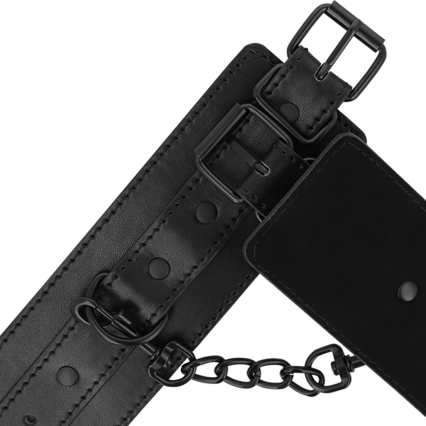 Intense – Fetish menottes en cuir végétalien