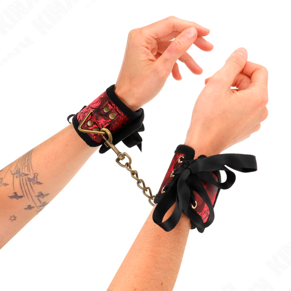 KINK - MUÑEQUERAS DISEÑO ESCÁNDALO ROJO-NEGRO DETALLE LAZO 24,5 CM X 6,5 CM