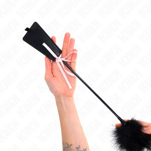 Kink – Plumes chacouillées avec noeud de ruban rose 49 cm