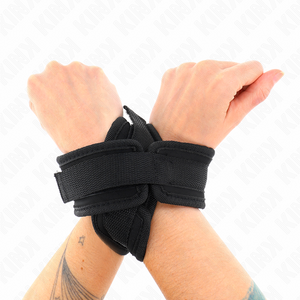 Kink – Poignets croisés noir 34 x 5,5 cm