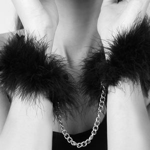 Bijoux Indiscrets – Za Za Zu, menottes en plumes réglables