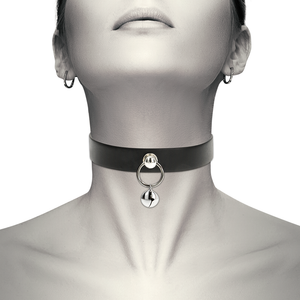 Coquette Chic Desire – Collier cuir vegan femme accessoire hochet/cerceau