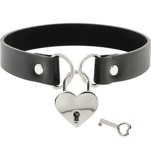 Coquette Chic Desire – Collier en cuir vegan avec accessoire coeur avec cl?
