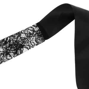 Coquette Chic Desire – Masque en dentelle noire avec ruban