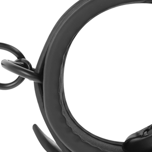 Fetish Submissive – Chevilles en cuir végétalien avec doublure en noprène