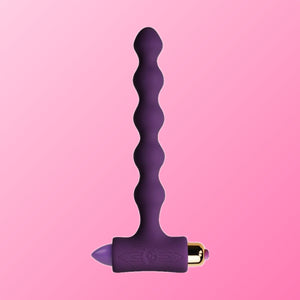 Rocks-Off – Plug anal avec vibration et perles riverles petite sensations